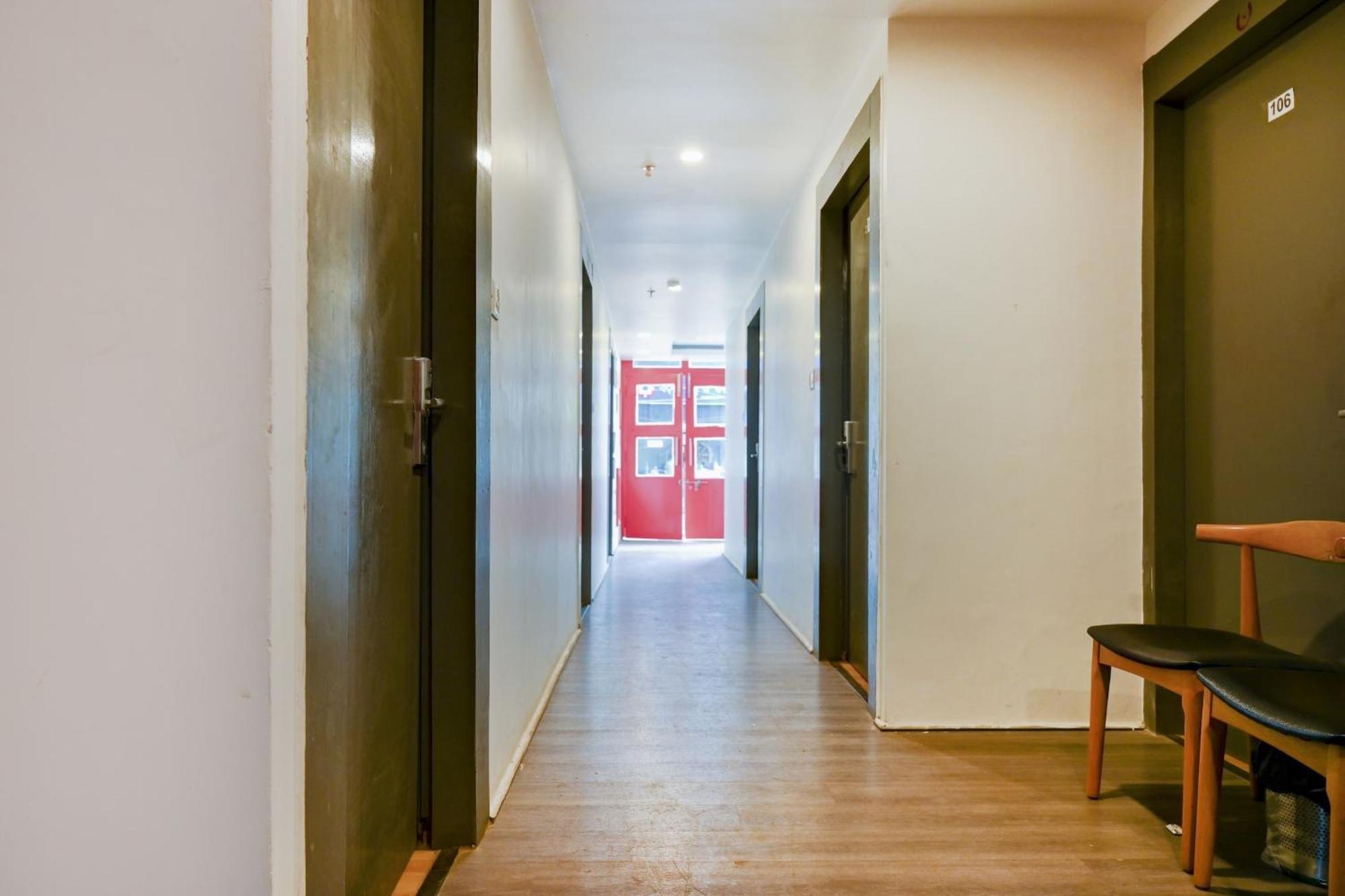 Super Town House Hi5 Aditya International Бхубанешвар Екстер'єр фото