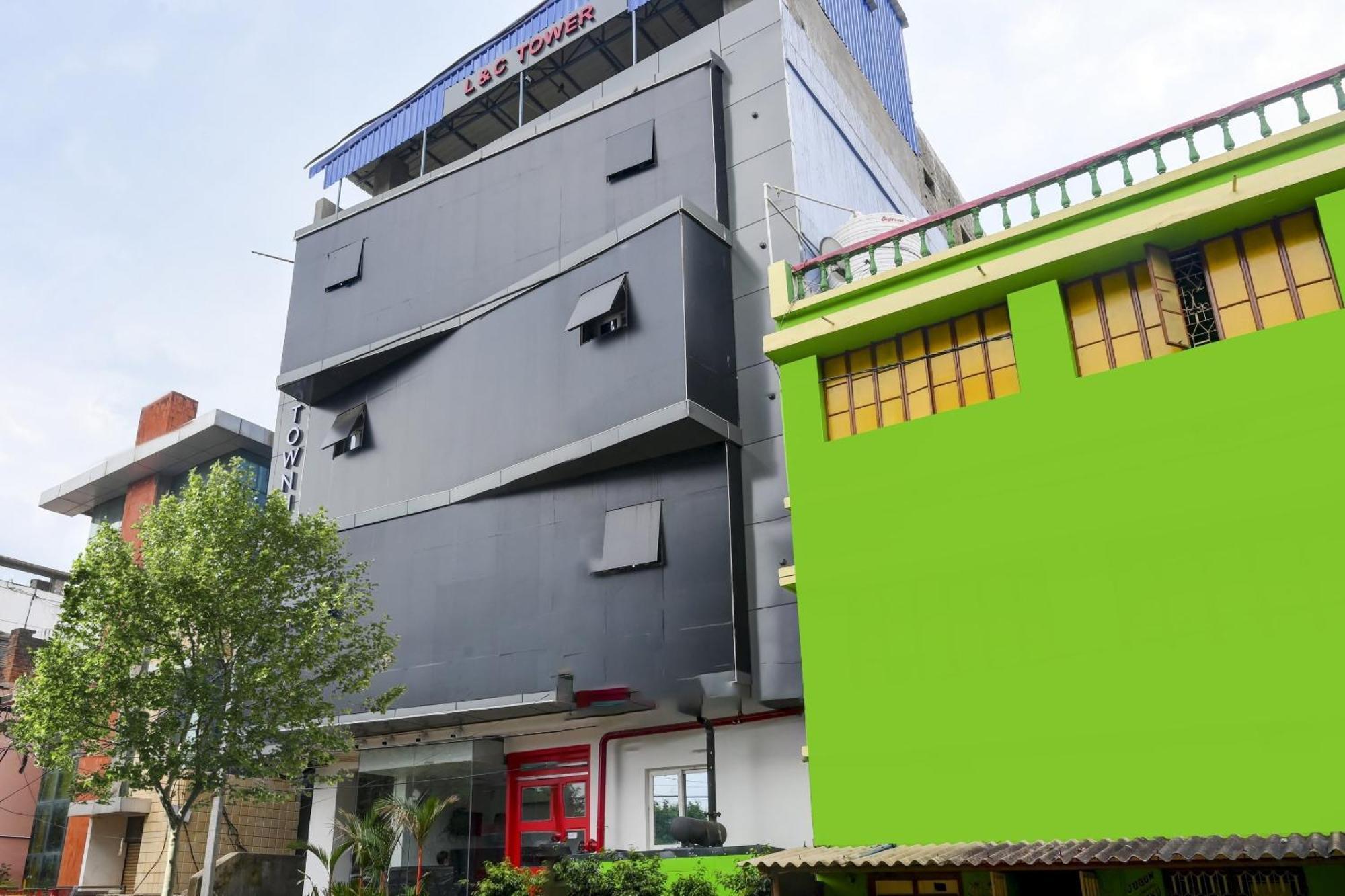 Super Town House Hi5 Aditya International Бхубанешвар Екстер'єр фото