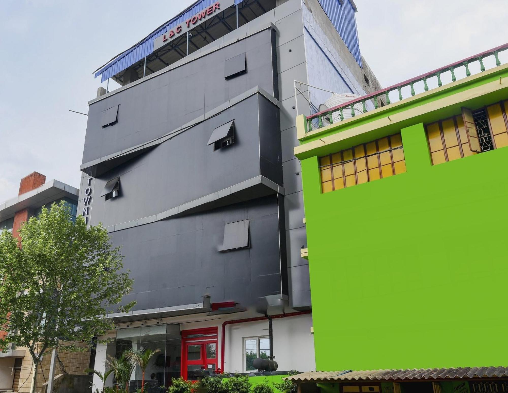 Super Town House Hi5 Aditya International Бхубанешвар Екстер'єр фото