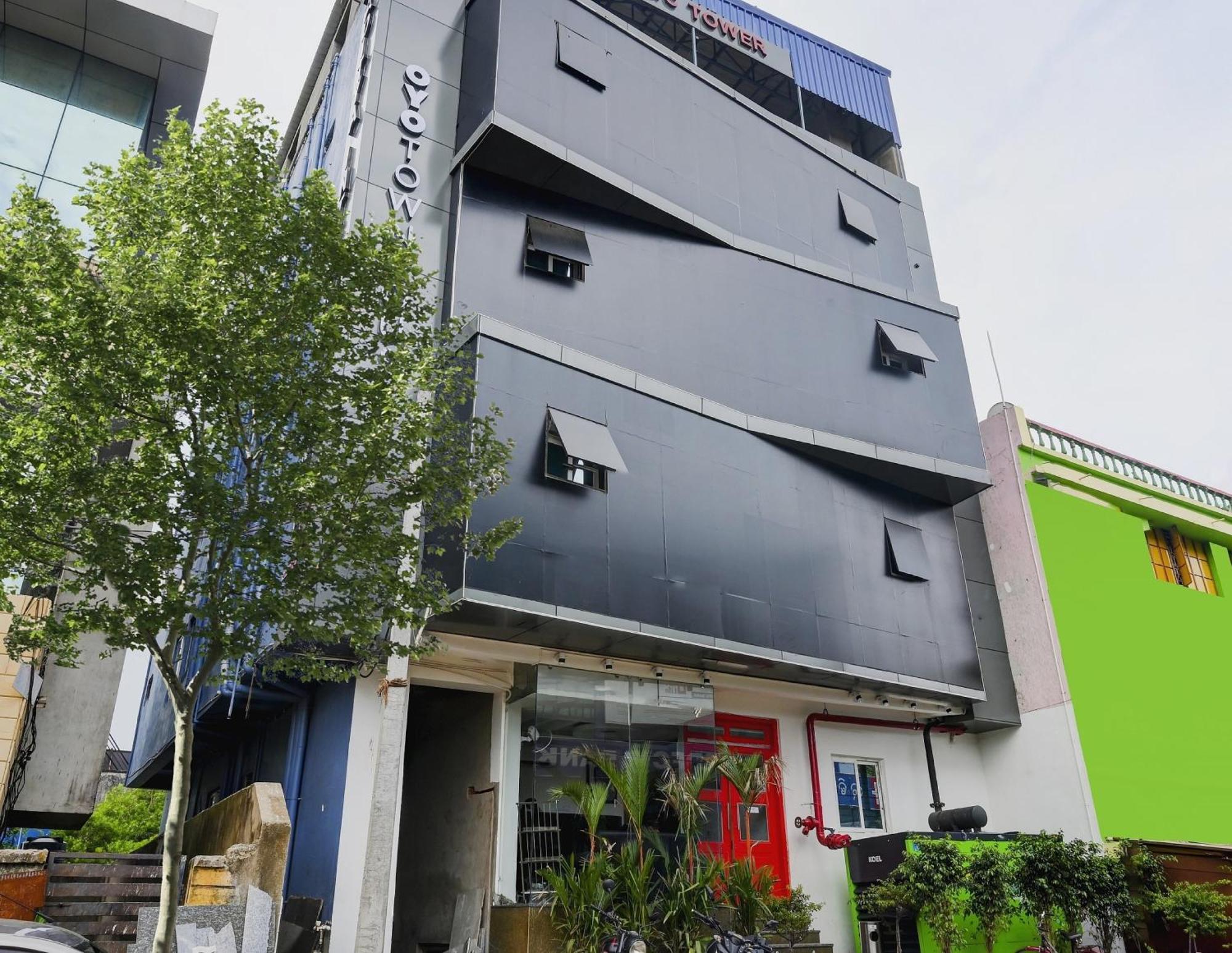 Super Town House Hi5 Aditya International Бхубанешвар Екстер'єр фото