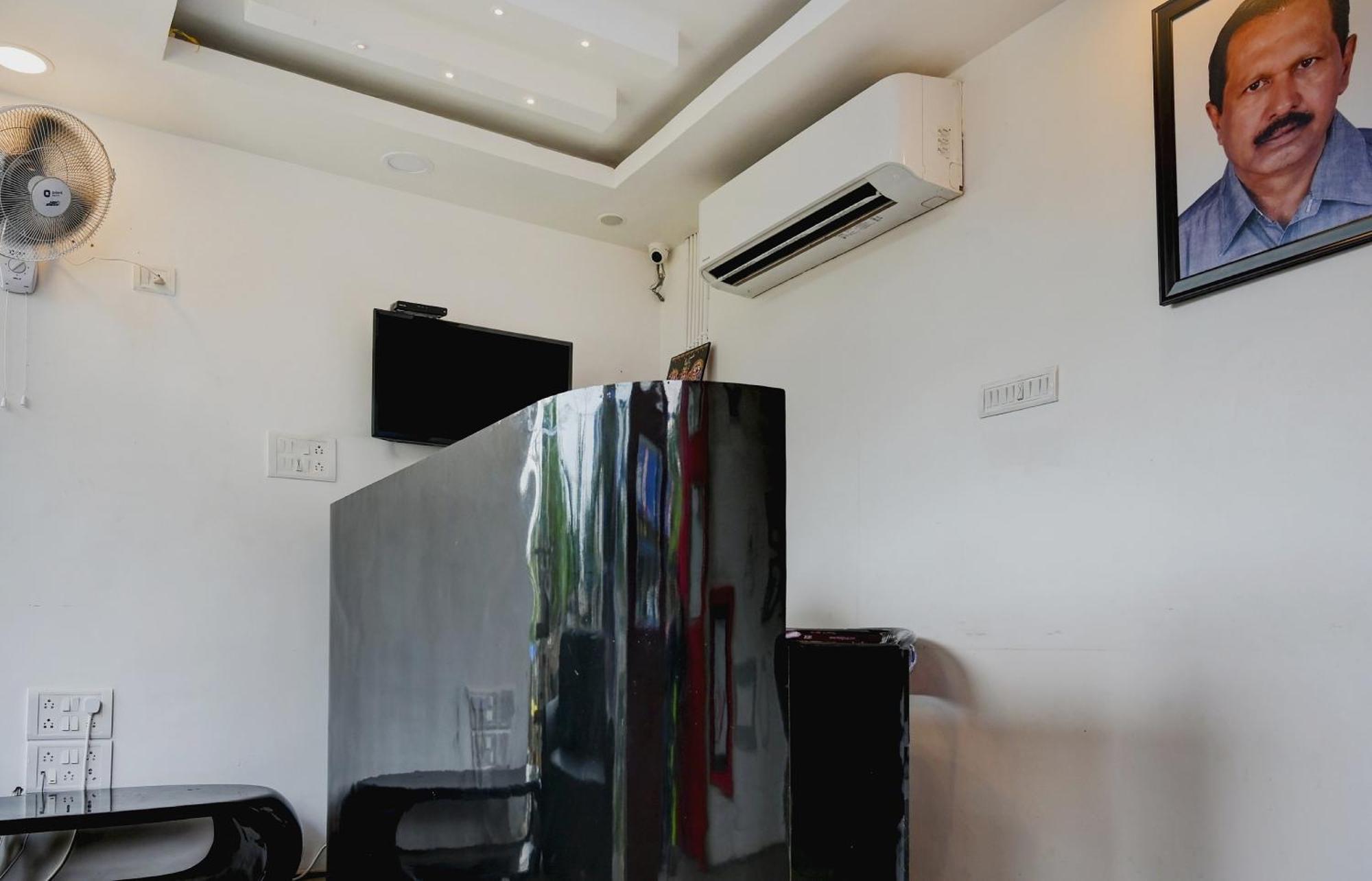 Super Town House Hi5 Aditya International Бхубанешвар Екстер'єр фото