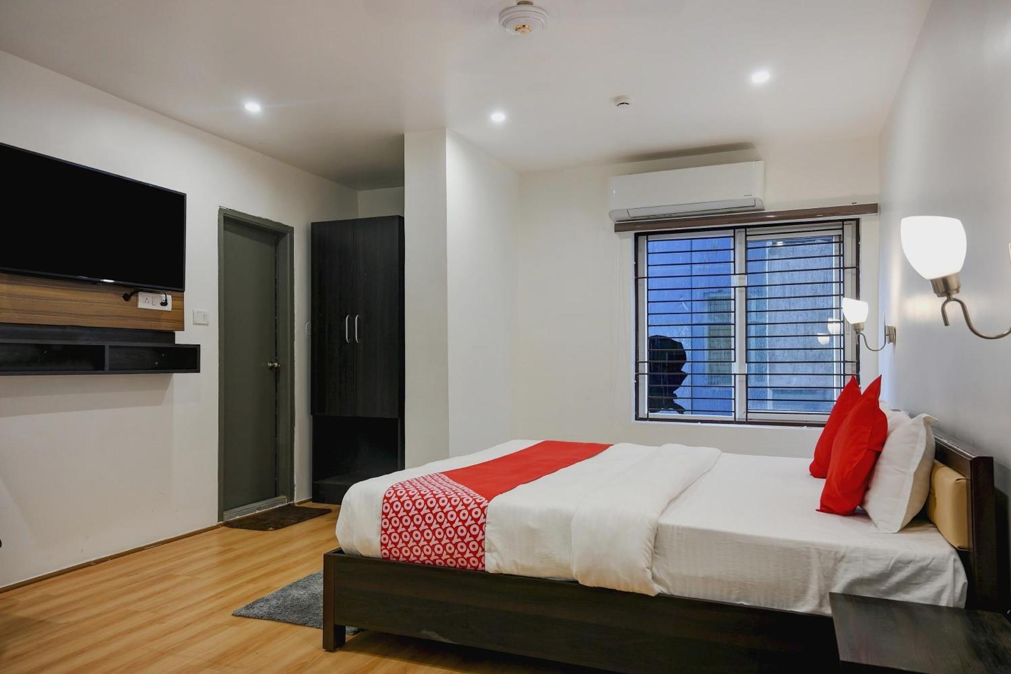 Super Town House Hi5 Aditya International Бхубанешвар Екстер'єр фото
