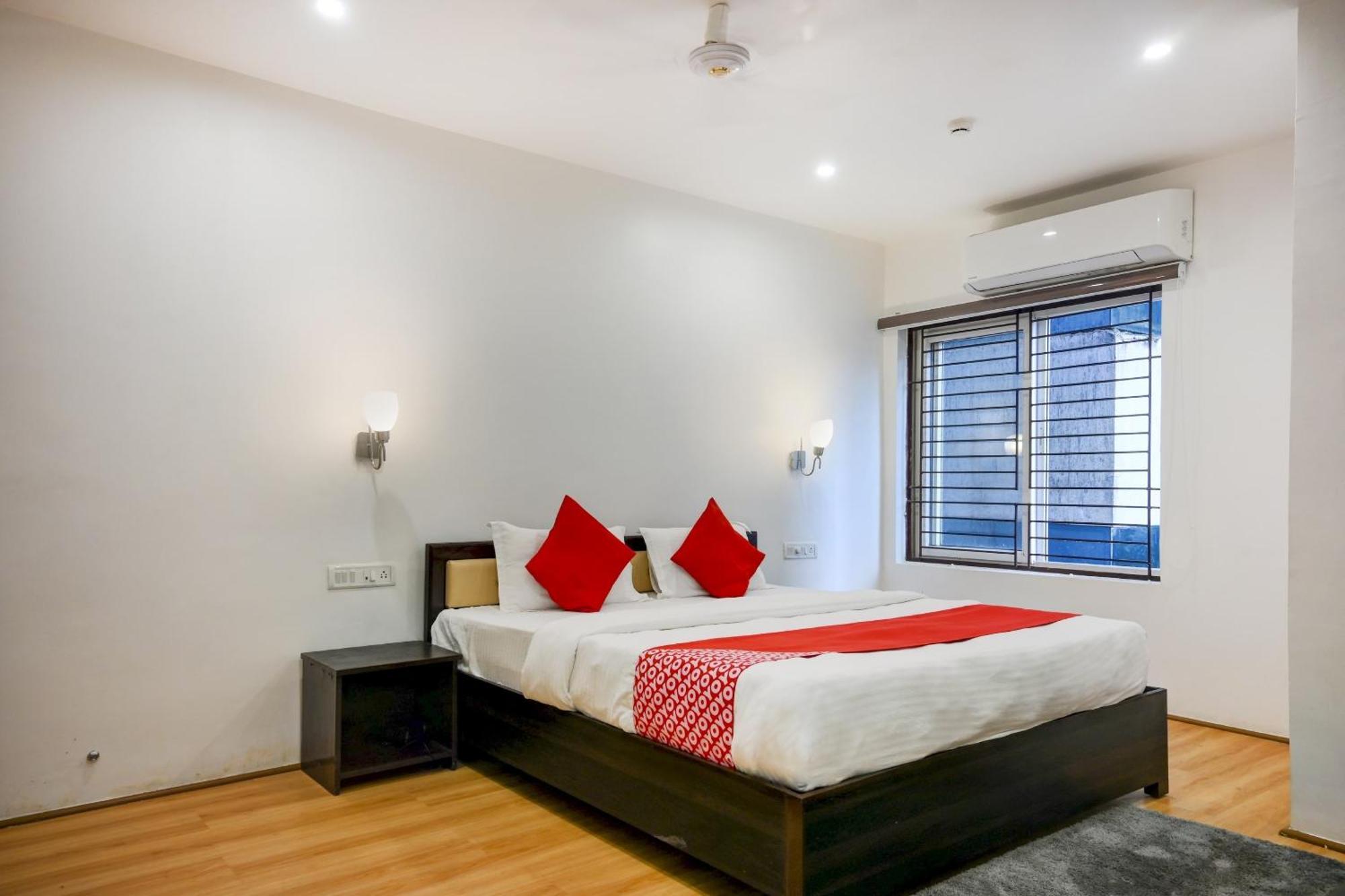 Super Town House Hi5 Aditya International Бхубанешвар Екстер'єр фото