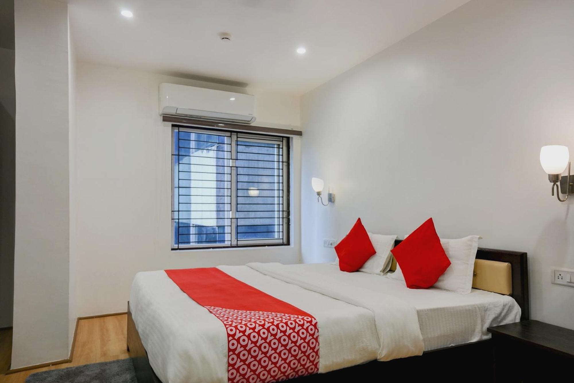 Super Town House Hi5 Aditya International Бхубанешвар Екстер'єр фото