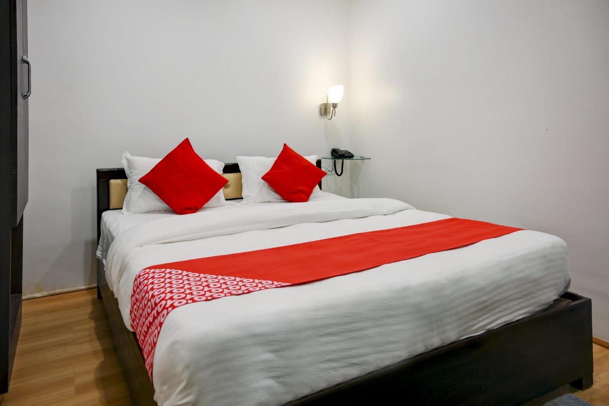 Super Town House Hi5 Aditya International Бхубанешвар Екстер'єр фото